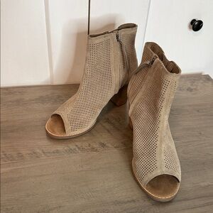 Toms Beige Peep-Toe Ankle Booties - Suede Leather - 8